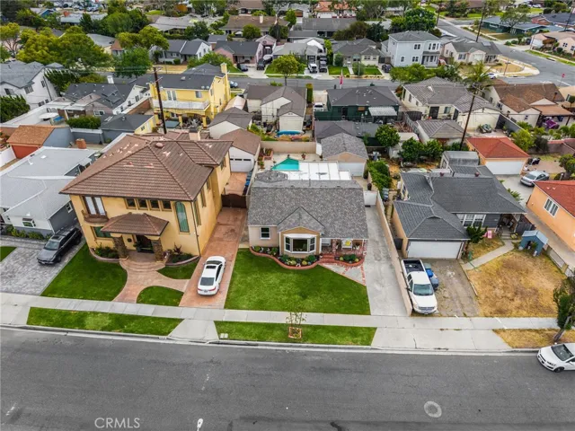 3926 Centralia, Lakewood, California 90712