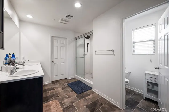 Primary Bathroom (2)