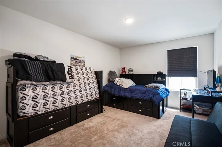 Upstairs Bedroom (3)