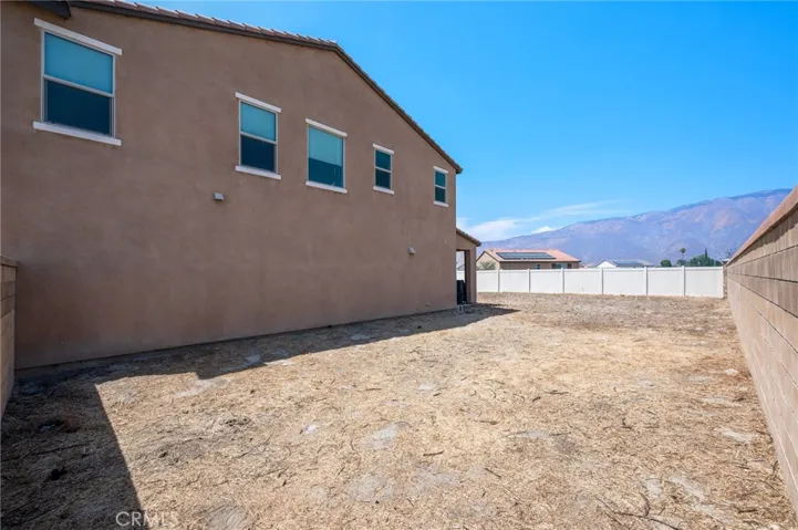 1501 Noblewood, San Jacinto, California 92582