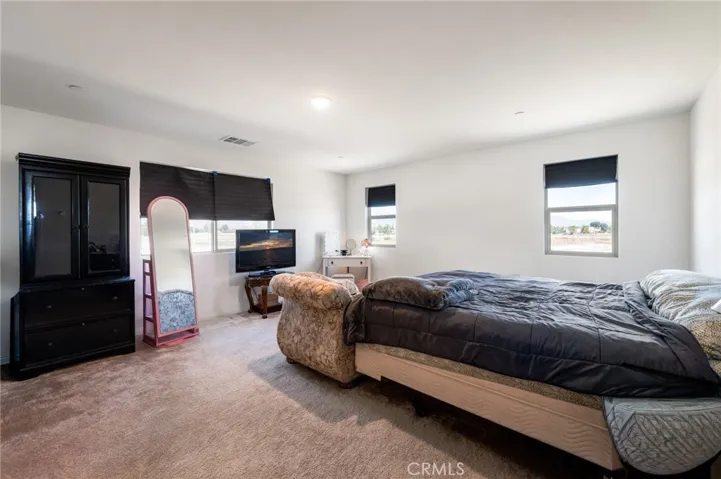 Primary Bedroom (2)
