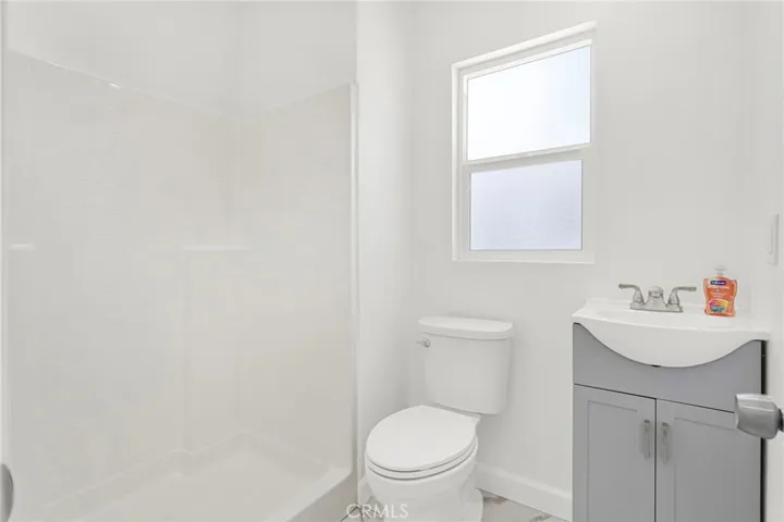 11886 Locust, Hesperia, California 92345