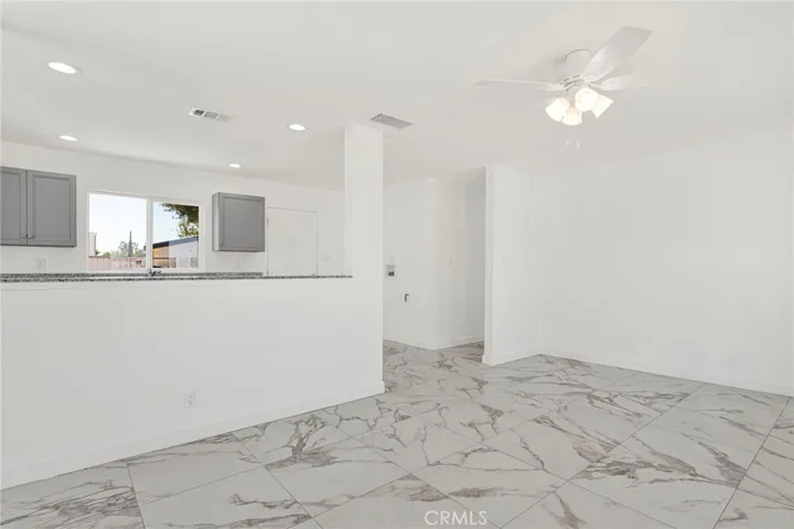 11886 Locust, Hesperia, California 92345