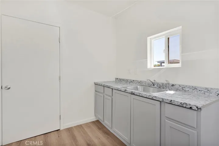 11886 Locust, Hesperia, California 92345