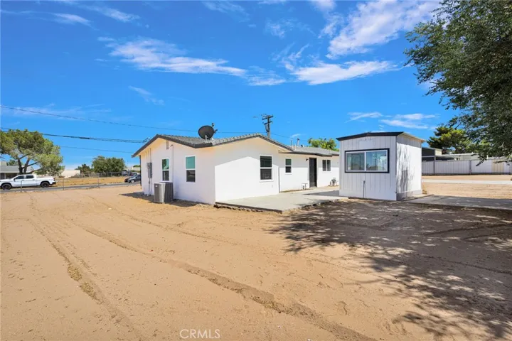 11886 Locust, Hesperia, California 92345