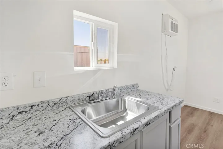 11886 Locust, Hesperia, California 92345