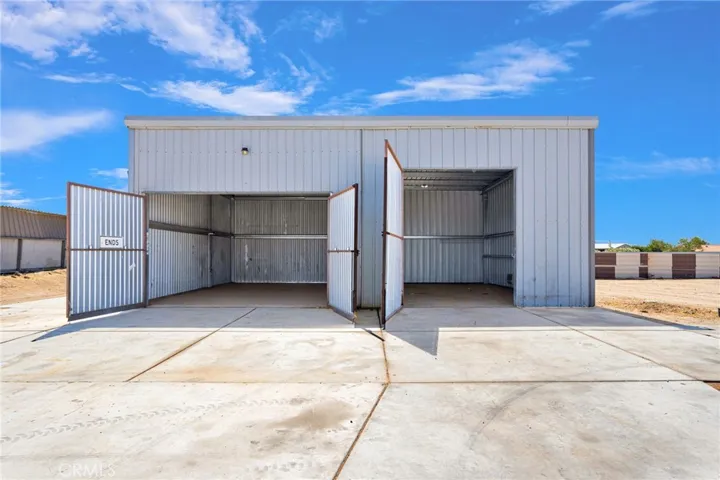 11886 Locust, Hesperia, California 92345