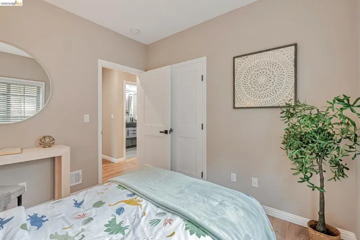2443 13th Ave, Oakland, California 94606