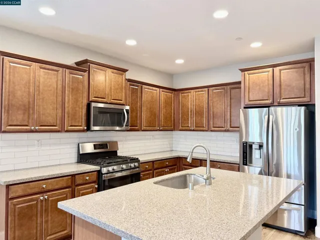 373 Anchorage Dr, Vacaville, California 95687