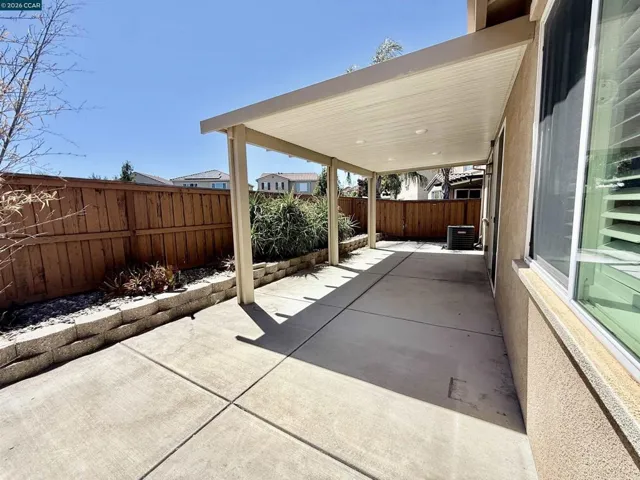 373 Anchorage Dr, Vacaville, California 95687