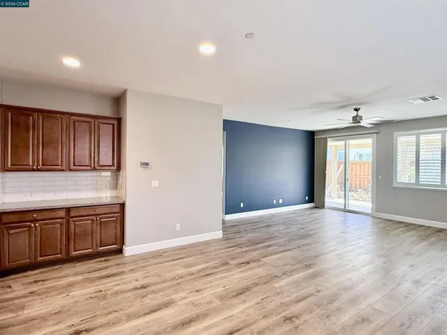 373 Anchorage Dr, Vacaville, California 95687