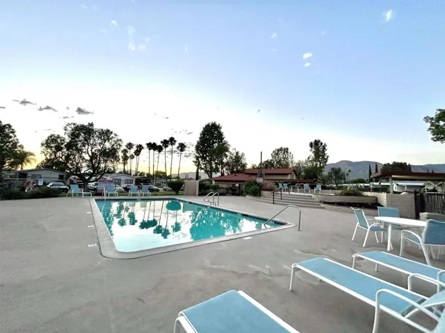 Swimming Pool/Hot Tub/Sauna