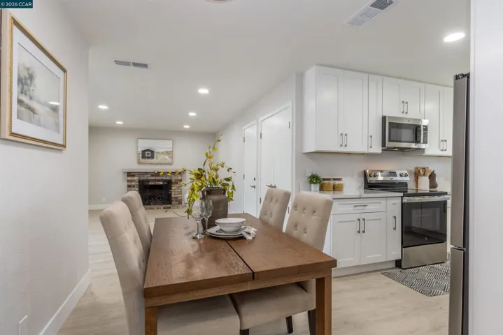 3213 San Luces Way, Union City, California 94587