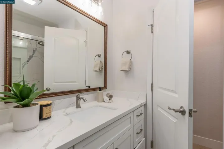 3213 San Luces Way, Union City, California 94587