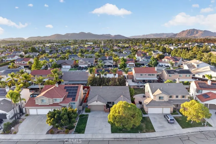 28712 Lantern Park Lane, Menifee, California 92584