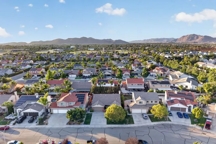 28712 Lantern Park Lane, Menifee, California 92584