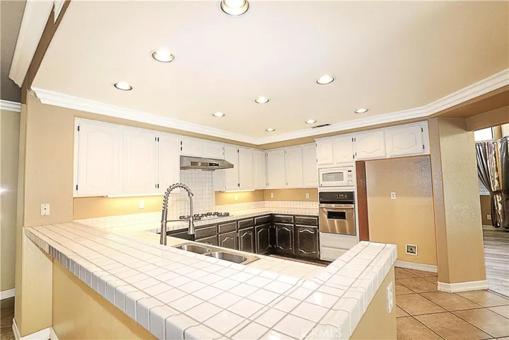 2760 Hidden Hills, Corona, California 92882