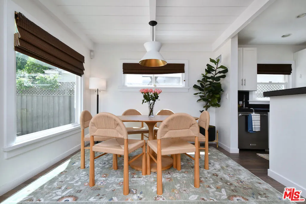 4176 Klump Avenue, Studio City, California 91602 — photo 4