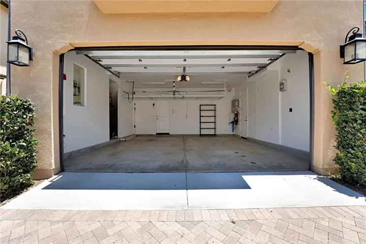 112 Vessel, Irvine, California 92618