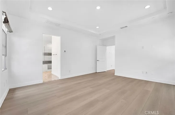 112 Vessel, Irvine, California 92618