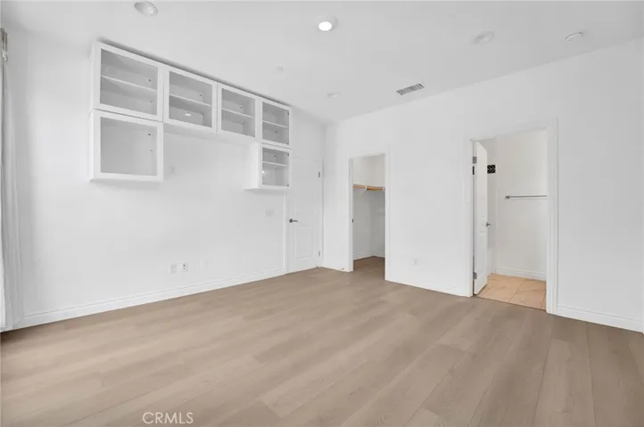 112 Vessel, Irvine, California 92618