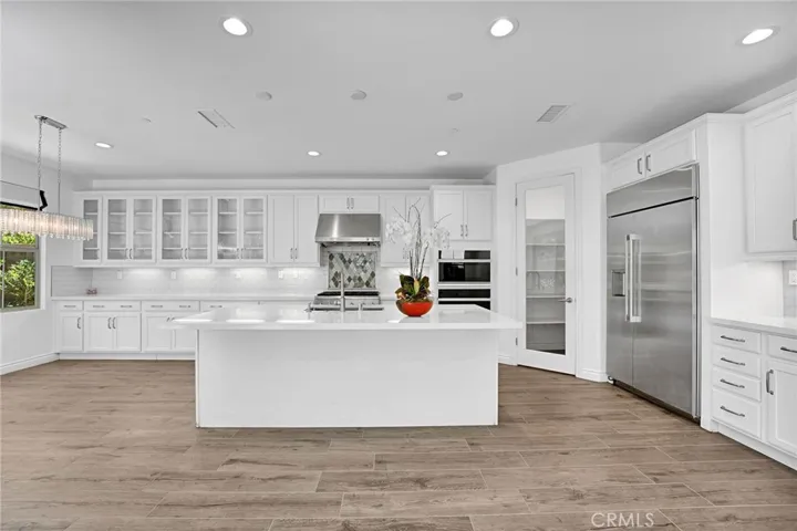 112 Vessel, Irvine, California 92618