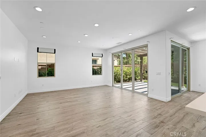 112 Vessel, Irvine, California 92618