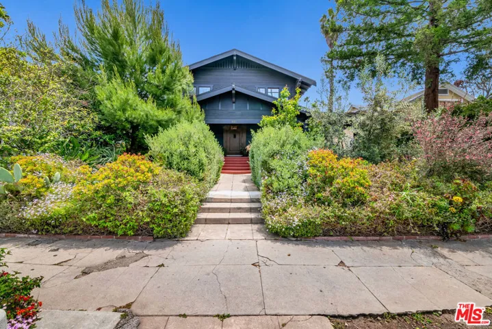 1812 S Bronson Avenue, Los Angeles, California 90019
