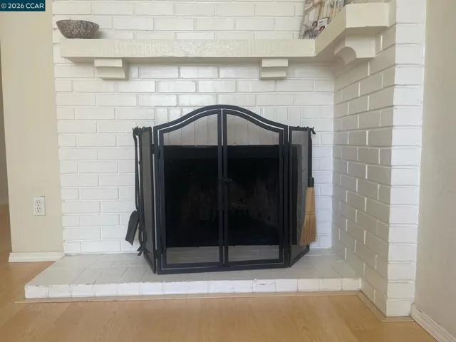 Livingroom Fireplace