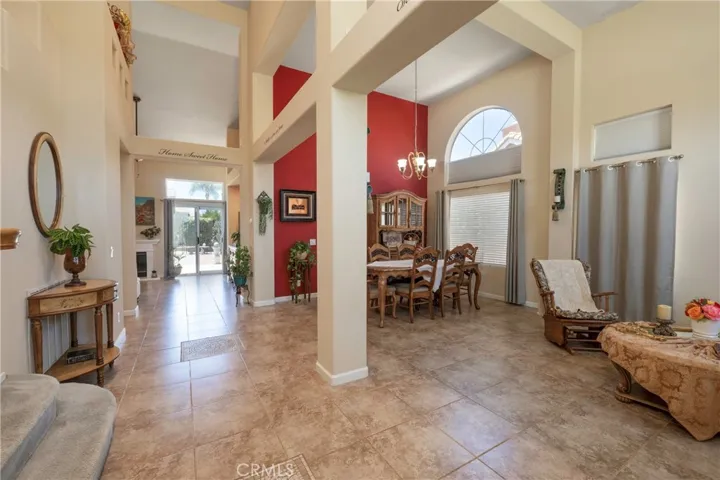 1348 Avenida Roundelay, San Jacinto, California 92583