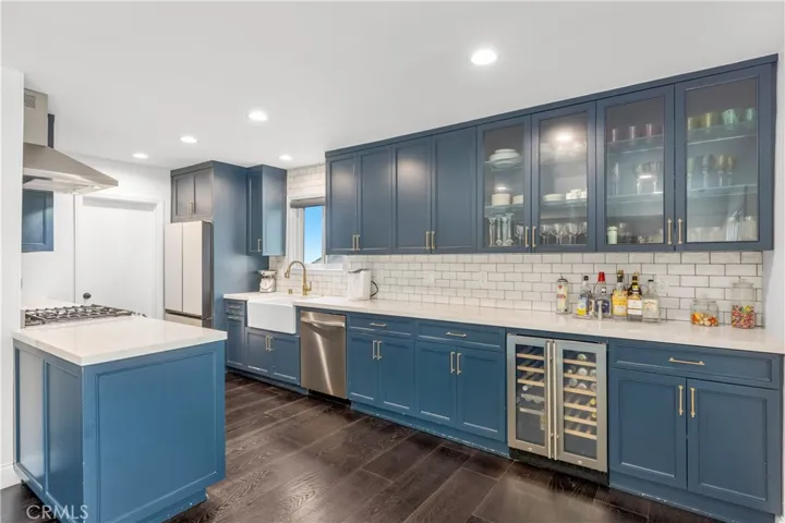 21809 Martinez, Woodland Hills, California 91364