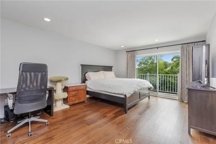 21809 Martinez, Woodland Hills, California 91364