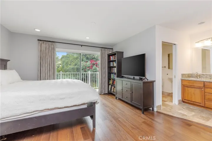 21809 Martinez, Woodland Hills, California 91364