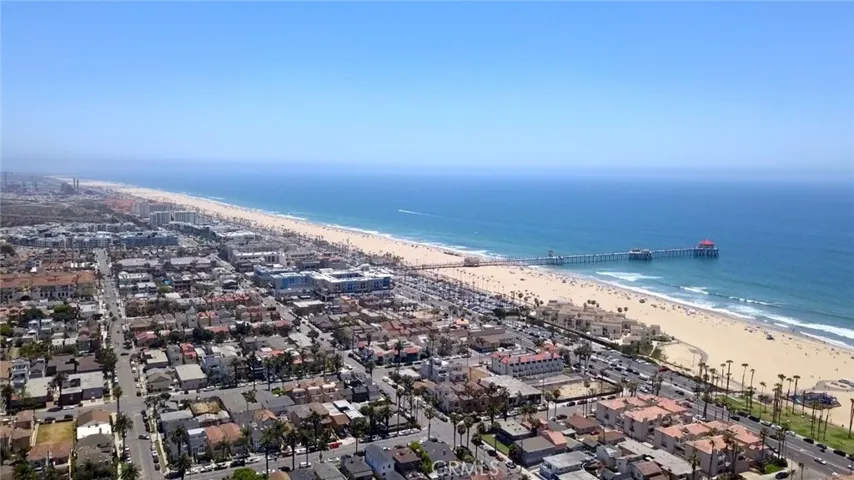 Looking South towards the pier!