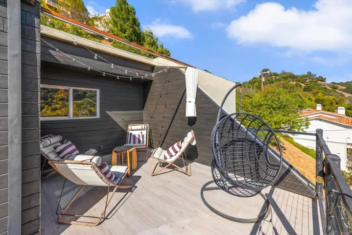 3866 Alta Mesa Drive, Studio City, California 91604