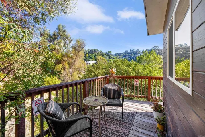 3866 Alta Mesa Drive, Studio City, California 91604