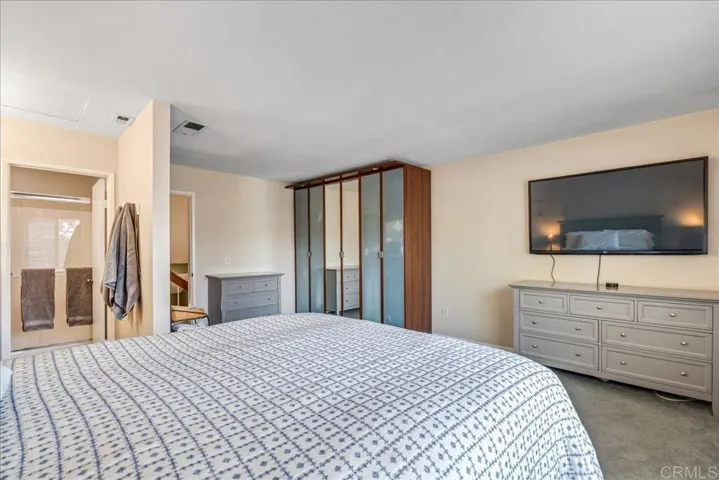 1473 Bridgeview Drive, San Diego, California 92105