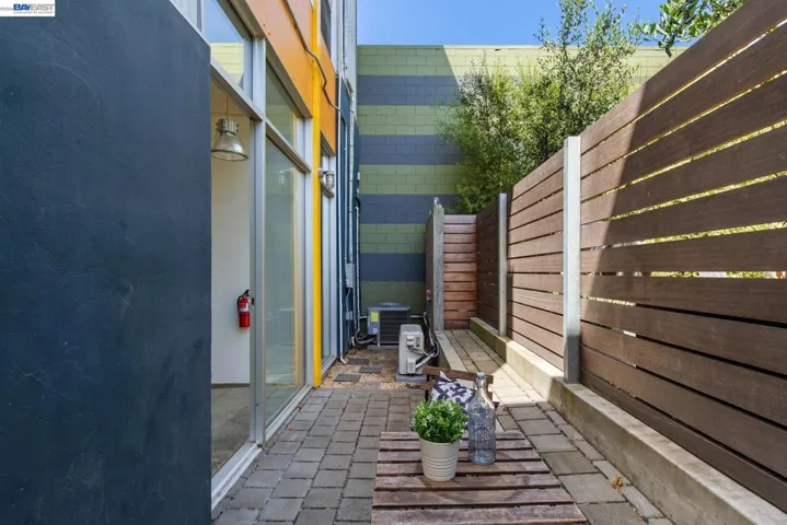 755 Folger Ave, Berkeley, California 94710