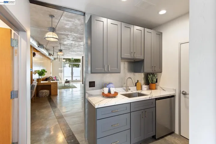 755 Folger Ave, Berkeley, California 94710