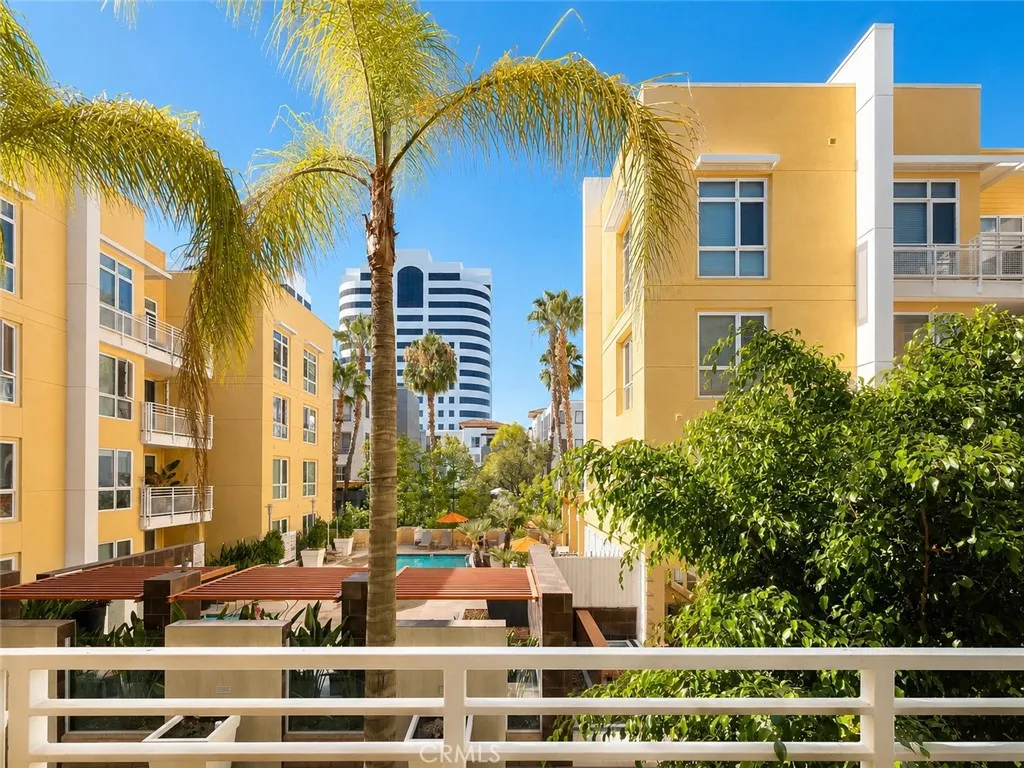 21301 Erwin St