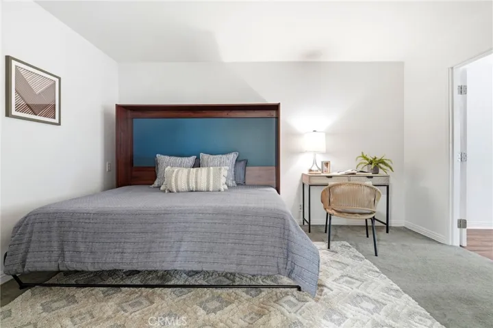 5807 Green Valley #323