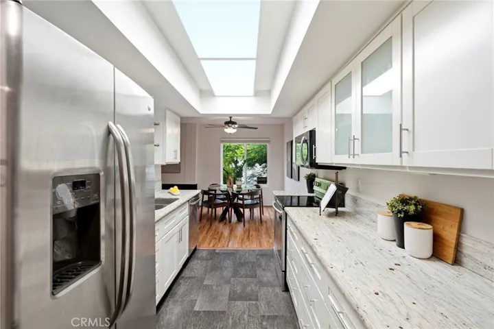 5807 Green Valley #323