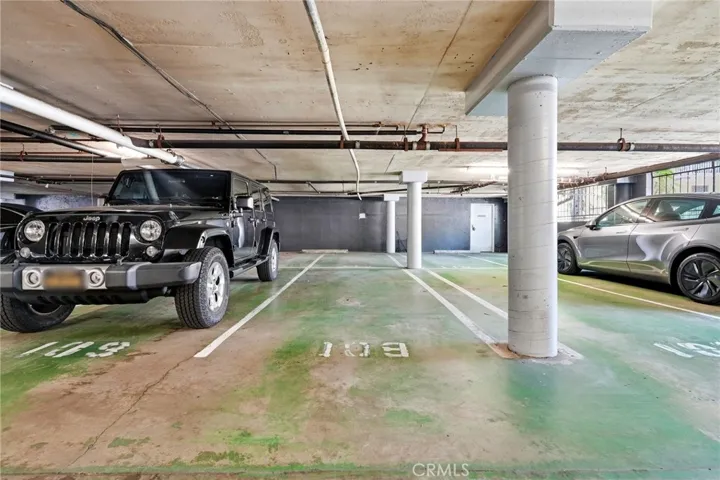 5807 Green Valley #323