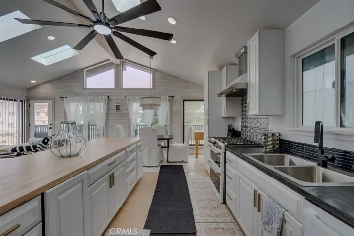 upper level kitchen