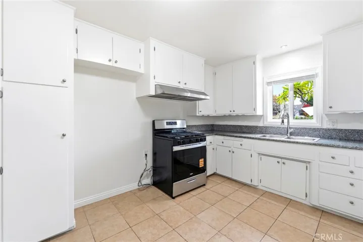 703 S Harbor Blvd, Anaheim, California 92805