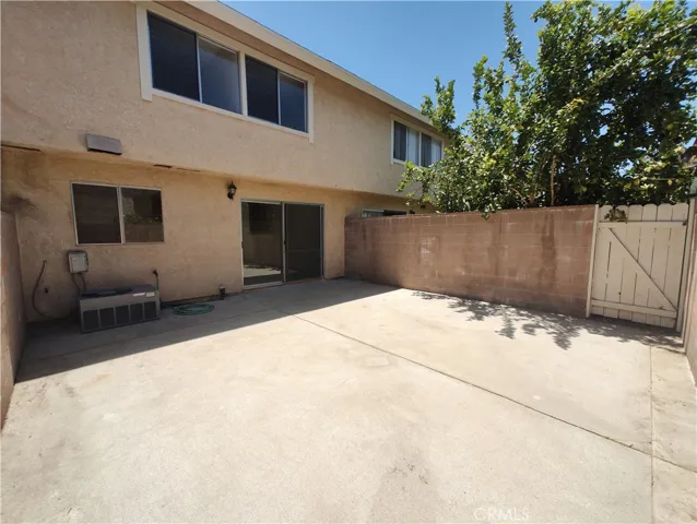 10125 De Soto, Chatsworth, California 91311