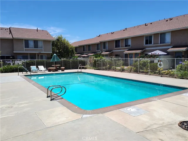 10125 De Soto, Chatsworth, California 91311