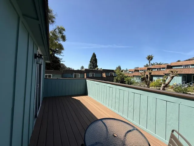6026 Soquel Drive, Aptos, California 95003