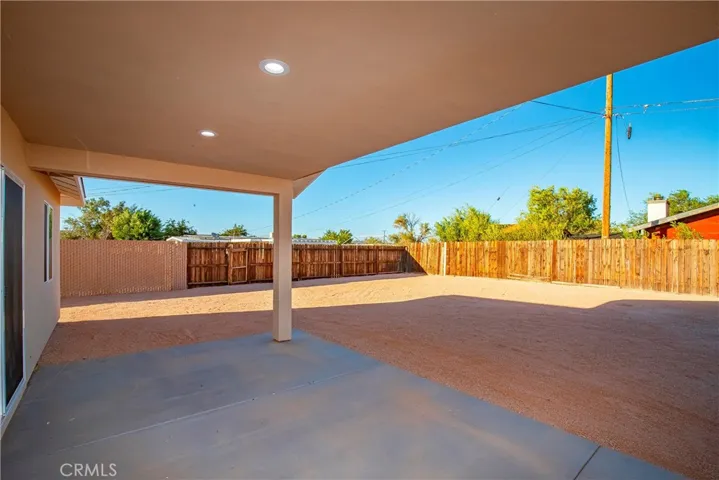 20548 Medio Street, California City, California 92505