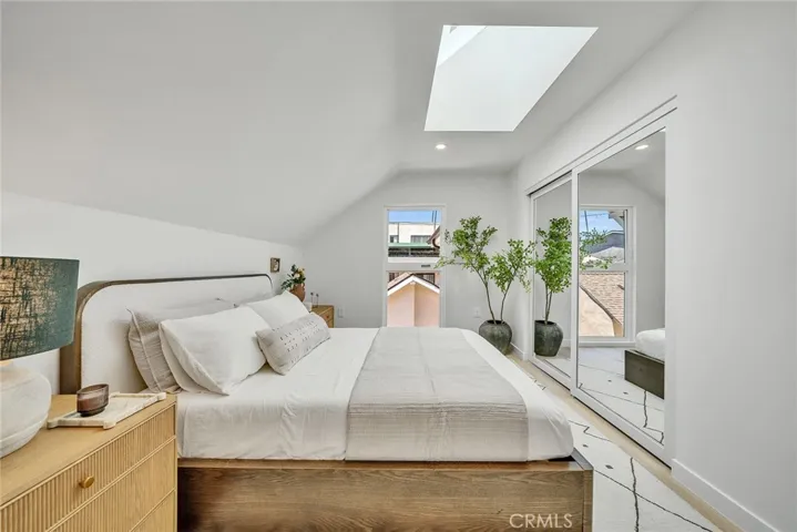 1606 1/2 N Kingsley, Los Angeles, California 90027
